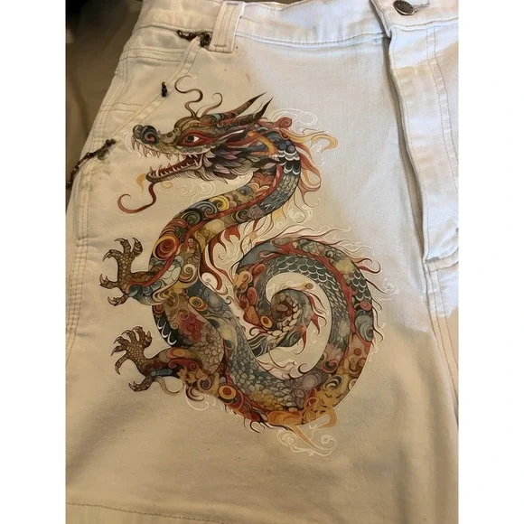 Riveted by Lee White Denim Shorts Dragon Graphic Y2K Women's Size 12 - Picture 2 of 5